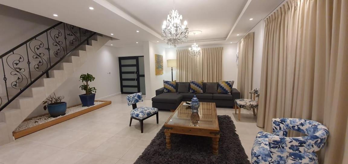 Villa Parisienne Modern Guest House كيب تاون المظهر الخارجي الصورة