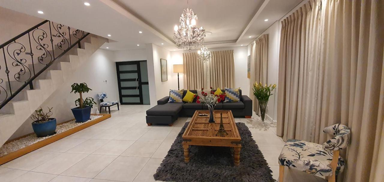 Villa Parisienne Modern Guest House كيب تاون المظهر الخارجي الصورة